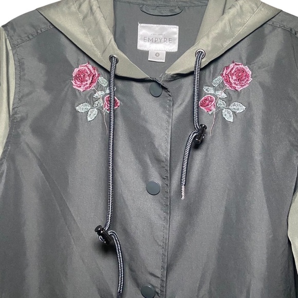 Embroidered Floral Roses Enchanted Fairy Elven Y2K Windbreaker Dark Green Small - Picture 4 of 4